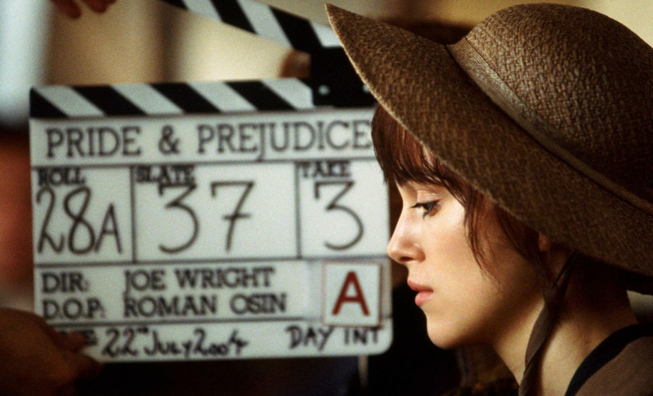 A programação abre com "Orgulho e Preconceito", adaptação da obra de Jane Austen.