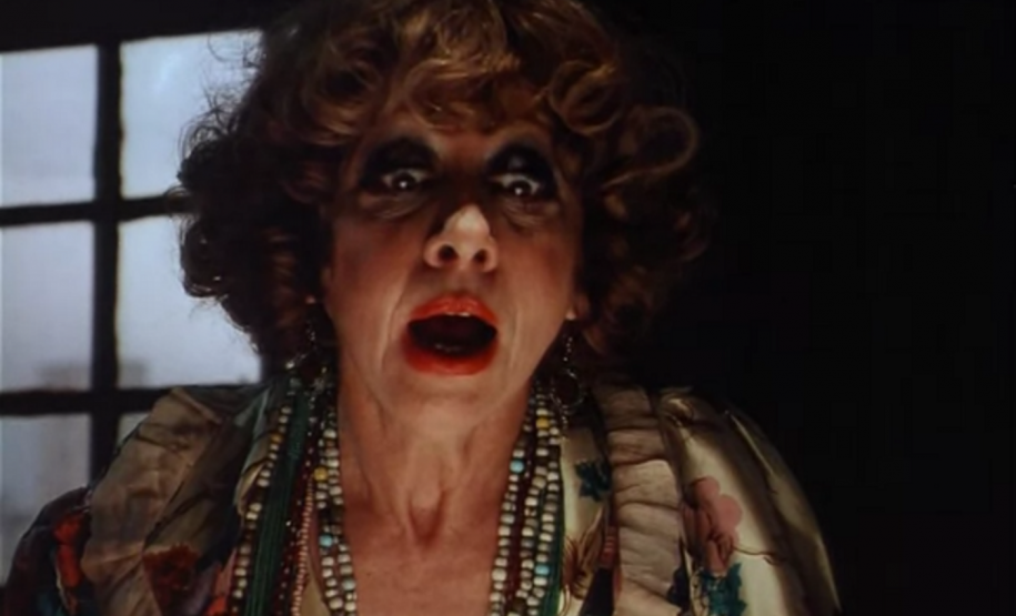 Filmes brasileiros como "A Hora da Estrela" também integram a mostra.