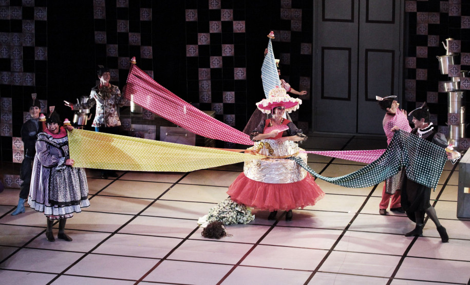 Corpos artísticos do Teatro Guaíra viajam pelo Brasil.